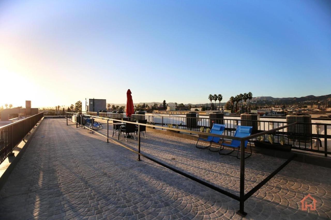 New Luxury Hollywood Sign View- Condo Los Angeles Buitenkant foto
